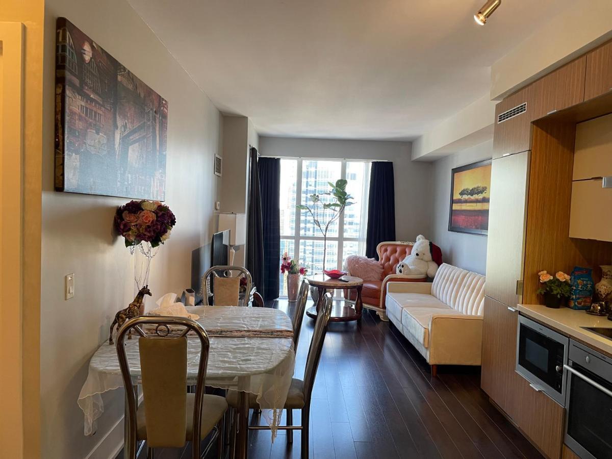 Luxury Condo With Cn Tower View Τορόντο Εξωτερικό φωτογραφία