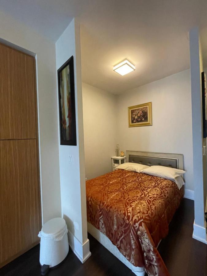 Luxury Condo With Cn Tower View Τορόντο Εξωτερικό φωτογραφία