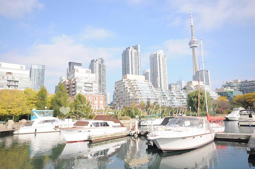 Luxury Condo With Cn Tower View Τορόντο Εξωτερικό φωτογραφία