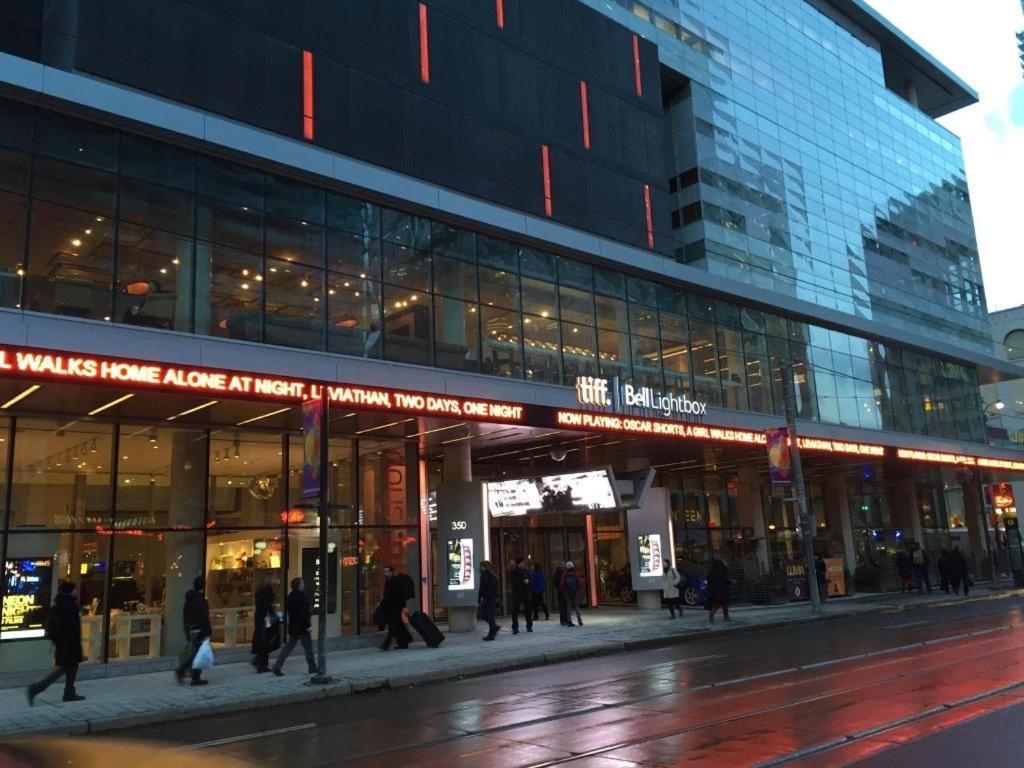 Luxury Condo With Cn Tower View Τορόντο Εξωτερικό φωτογραφία