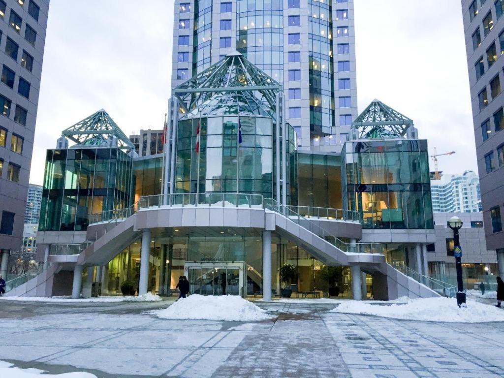 Luxury Condo With Cn Tower View Τορόντο Εξωτερικό φωτογραφία